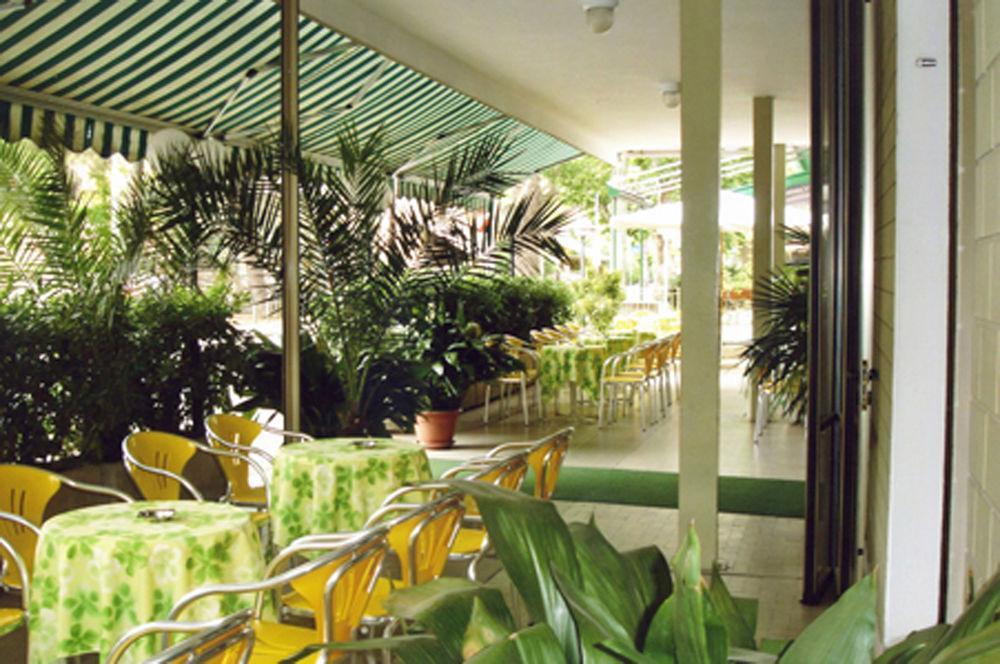 Hotel Leda Римини Экстерьер фото