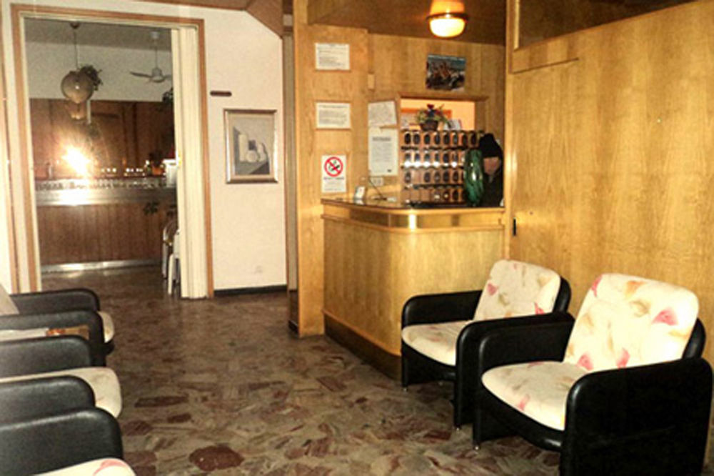 Hotel Leda Римини Экстерьер фото